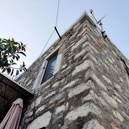 18th Century Renovated Stone House, Terrace, Free Fast Wi-fi * Bodrum